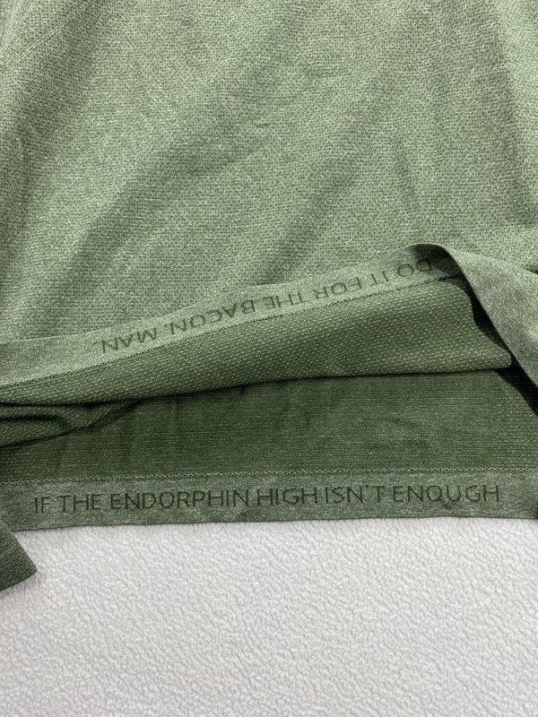 Lululemon Metal Vent Tech 1/4 Zip Mens M Green Pullover Stretch Golf Performance gallery