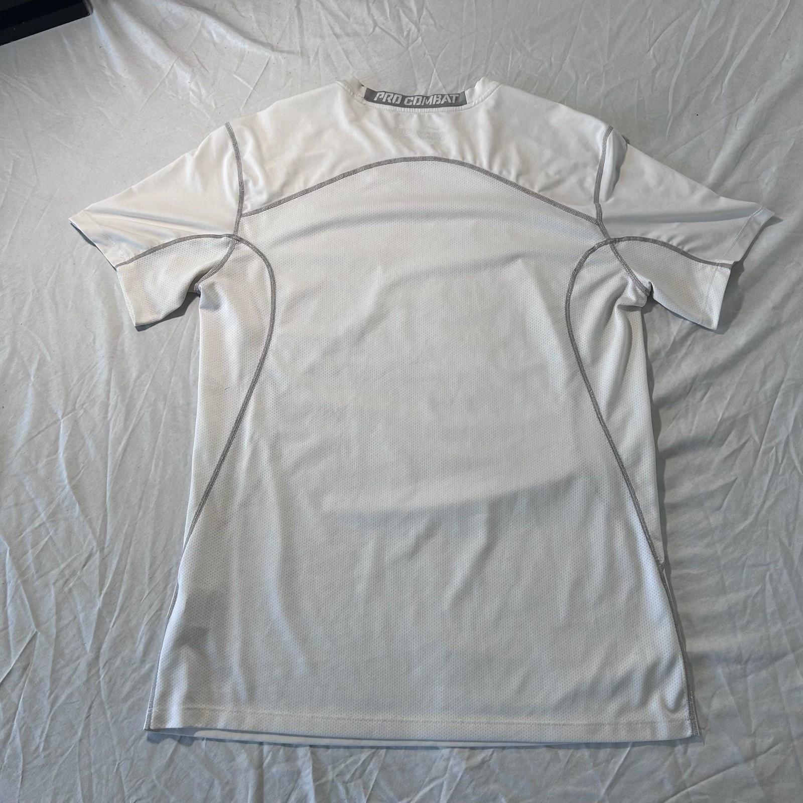 Nike Pro Combat Fitted Dri-FIT Short Sleeve Performance T-Shirt gallery