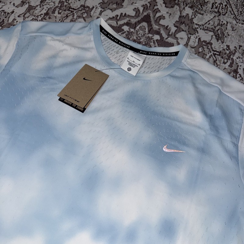 NWT Nike Dri-FIT ADV Breathe Running Top HJ4148-422 Psychic Blue Men’s XL. A1 gallery