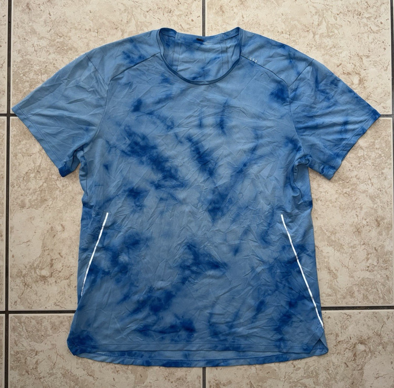 Lululemon Fast & Free Men’s Short Sleeve Tie Dye Medium Running Training T-Shirt gallery
