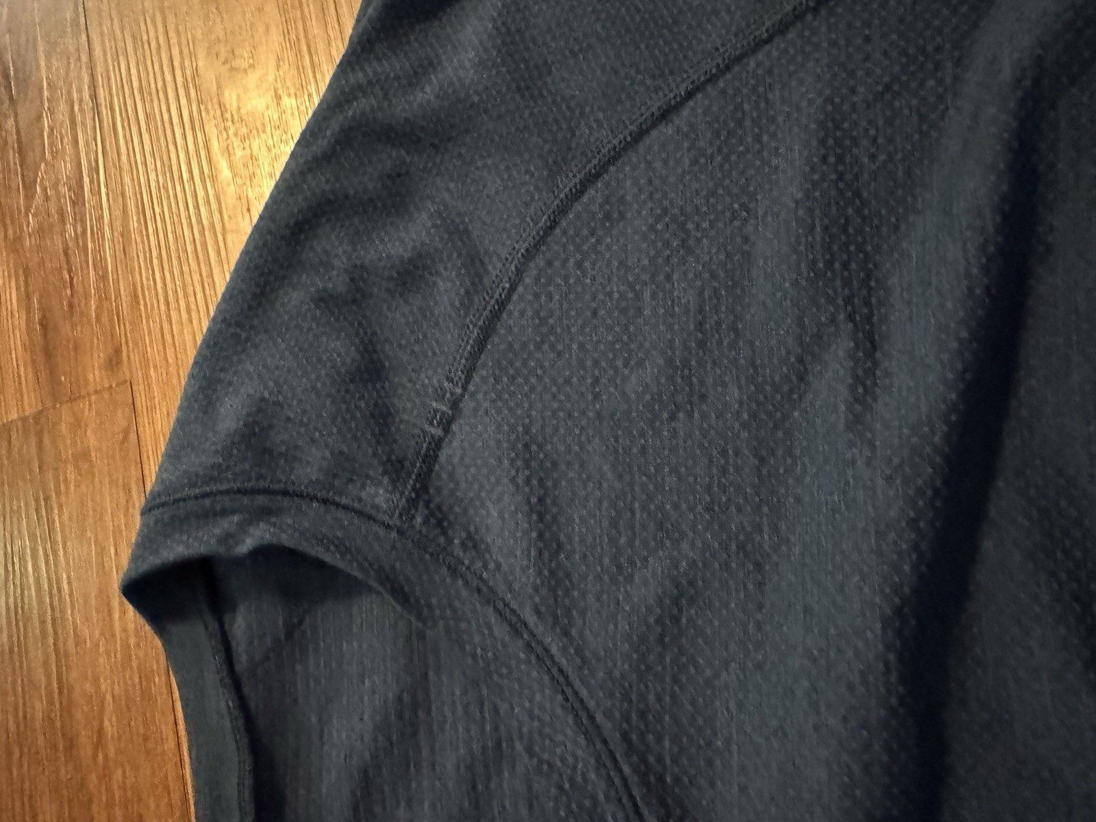 Lululemon Men's MVT Metal Vent Tech Short Sleeve T Size L gallery