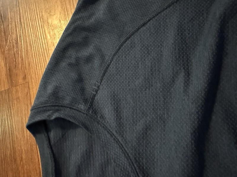 Lululemon Men's MVT Metal Vent Tech Short Sleeve T Size L gallery
