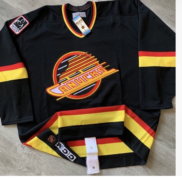 Vintage 90s Vancouver Canucks Hockey Jersey Center Ice CCM Size 52 Blank