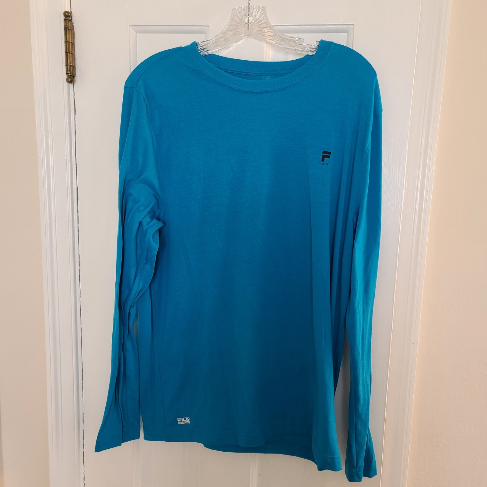Fila Sport Performance Long Sleeved Shirt Size Medium gallery