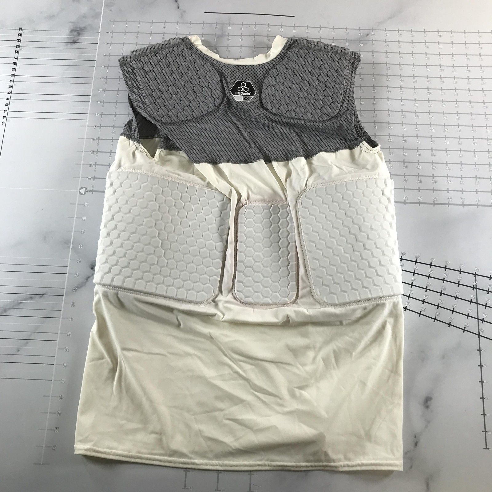McDavid Tank Mens 2XL White Hexpad 5 Pad Bodyshirt Mesh Compression Padded 7870T gallery