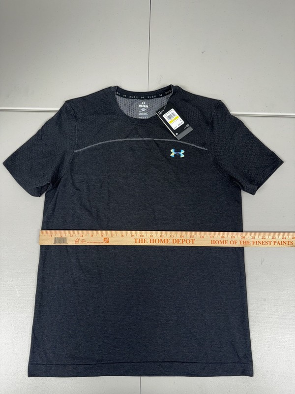 Under Armour Men's Seamless Rush SS Jersey Black Fitted 1382799-001 NEW Size M gallery