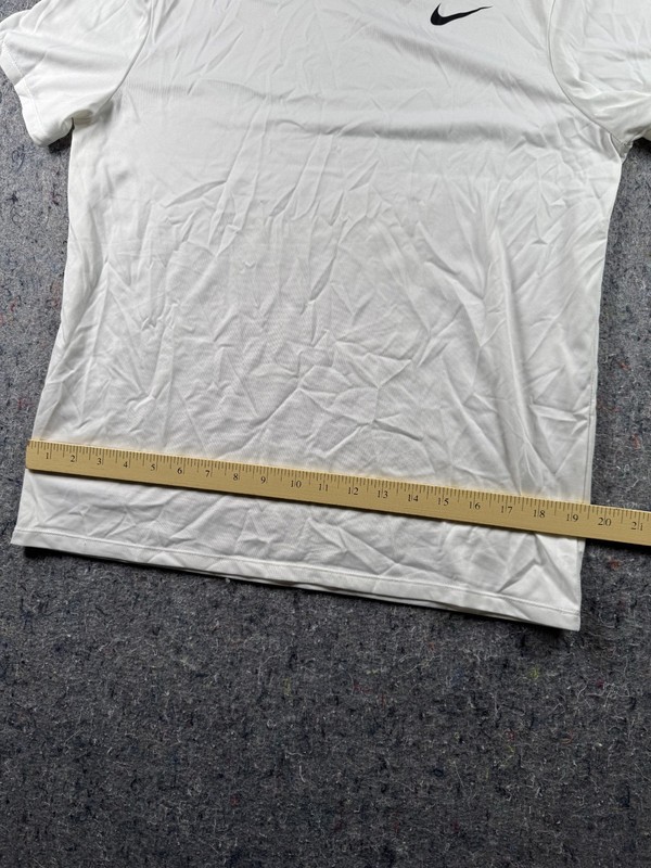 Nike Men’s Dri-Fit The Nike Tee Size Meduim White gallery