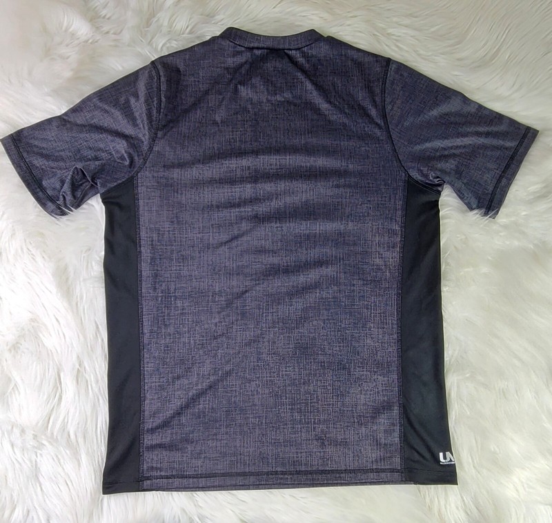 Speedo UV Blockthburn Short Sleeve shirt SZ(M) grey black gallery