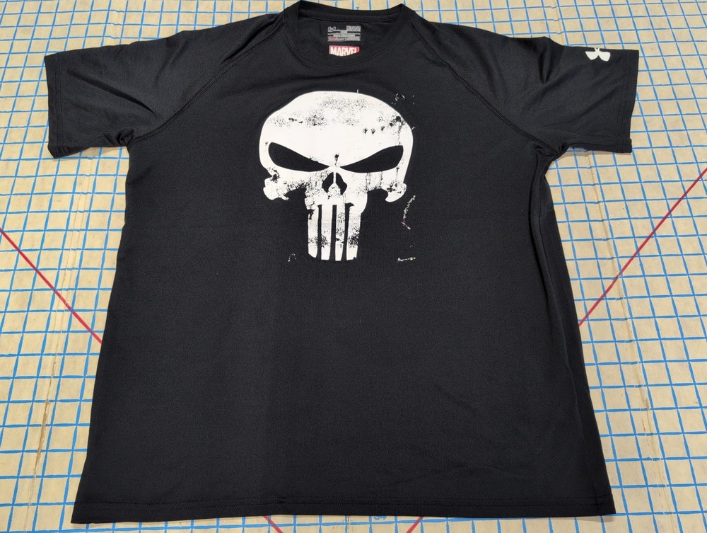 Under Armour HeatGear Punisher Graphic Tee Men's M Black Loose Crew Neck~15