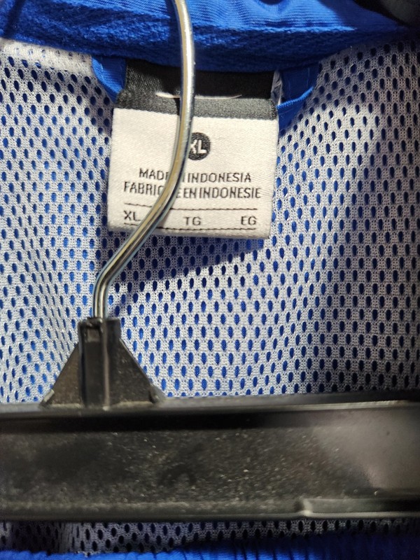 Men's Nike Royal Blue (w/white stripe) warm up XL Pre-Owned gallery