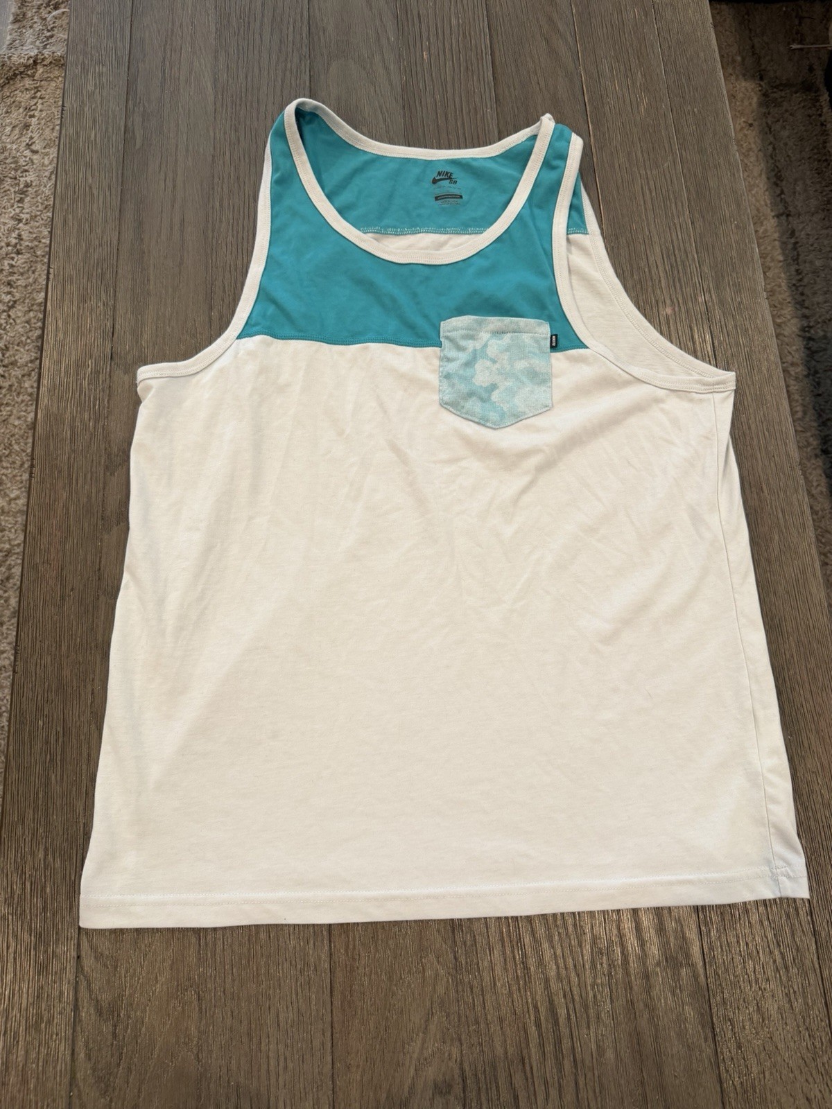 Nike SB Shirt Mens L Green White Two Toned Dri-FIT Tank Top Skateboarding gallery