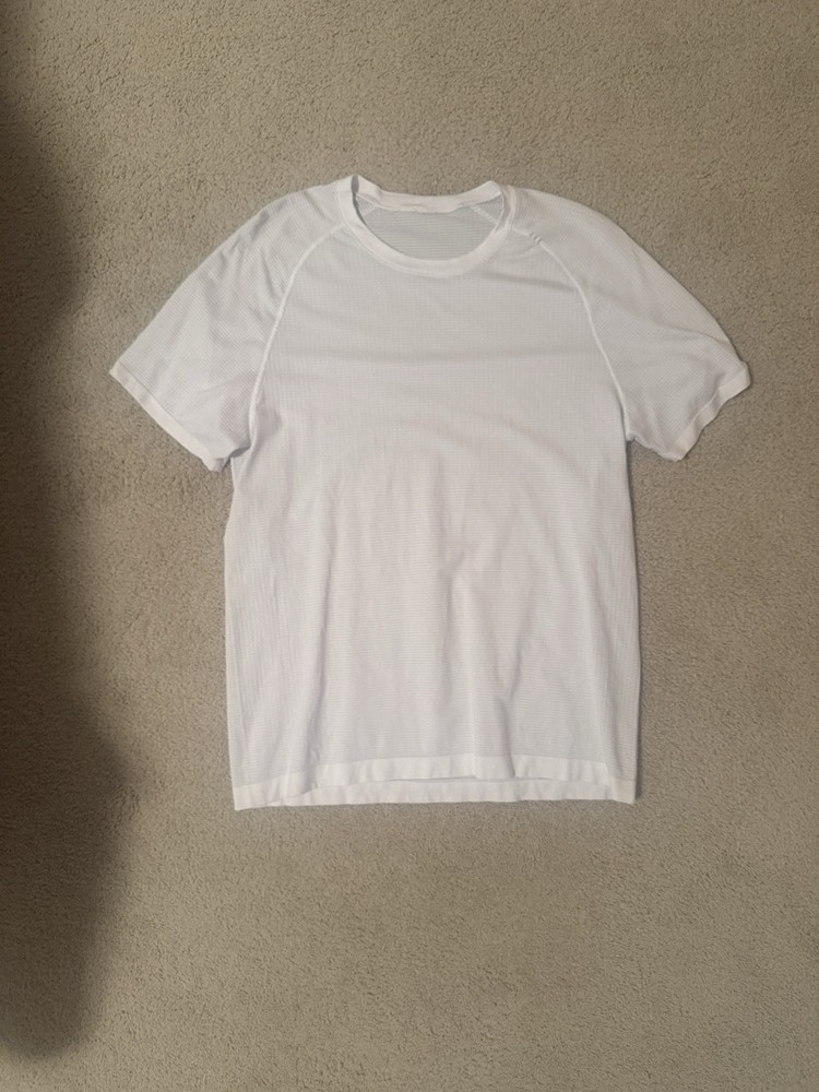 Men’s Lululemon White Mental Vent T Shirt Size M