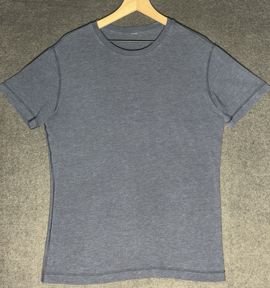 Lululemon T Shirt Mens Large Navy Casual Stretch Soft Lightweight Logo