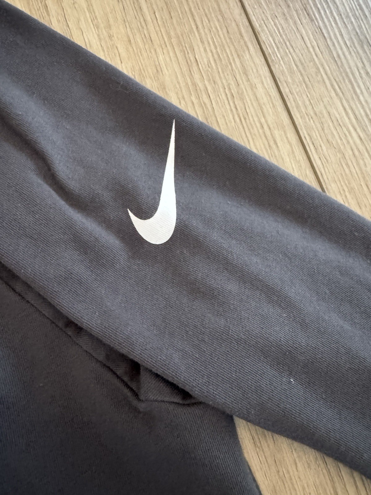 Nike Dri-FIT Men's XXL Black Crew Neck Long Sleeve Basketball Graphic Tee gallery