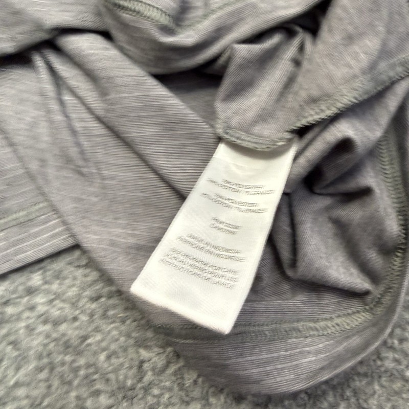 Travis Mathew Crestview 1/4 Zip Pullover Mens XL Gray Wicking Stretch Golf gallery