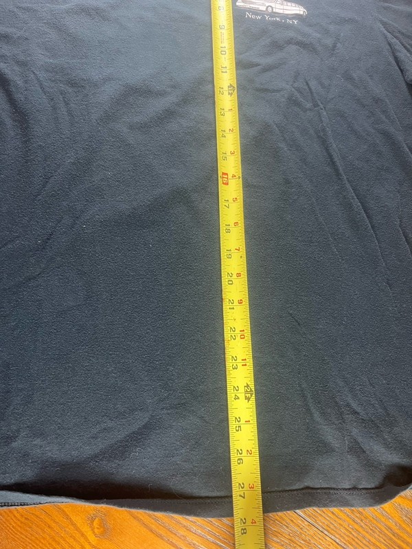 NIKE SOHO NY NEW YORK CITY STRETCH BEFORE YOU PLAY BIG APPLE SHIRT BLACK Size XL gallery