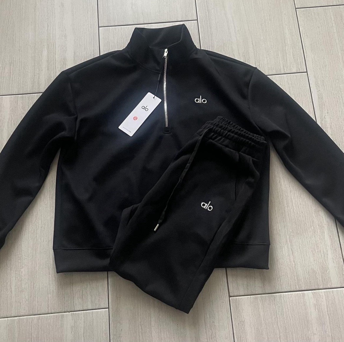 Alo Black Quarter Zip Size Medium gallery