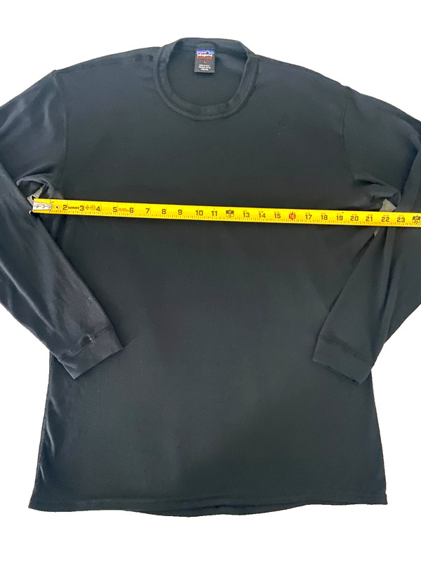 Patagonia Capilene Solid Black Pattern Long Sleeve Crew Neck Base Shirt Size L gallery
