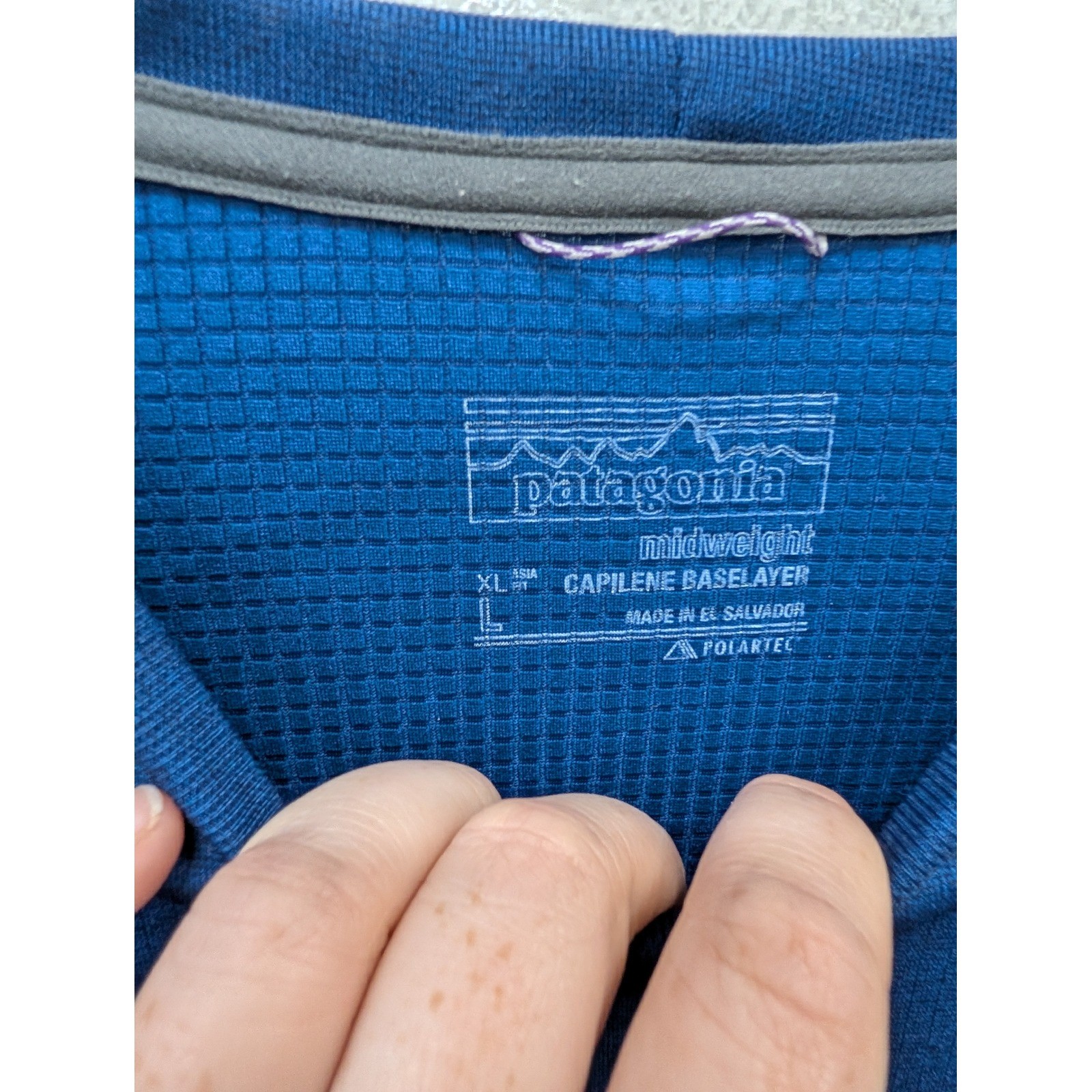 Patagonia Men's Capilene Midweight Baselayer Blue Polartec Crew Neck Top- L gallery