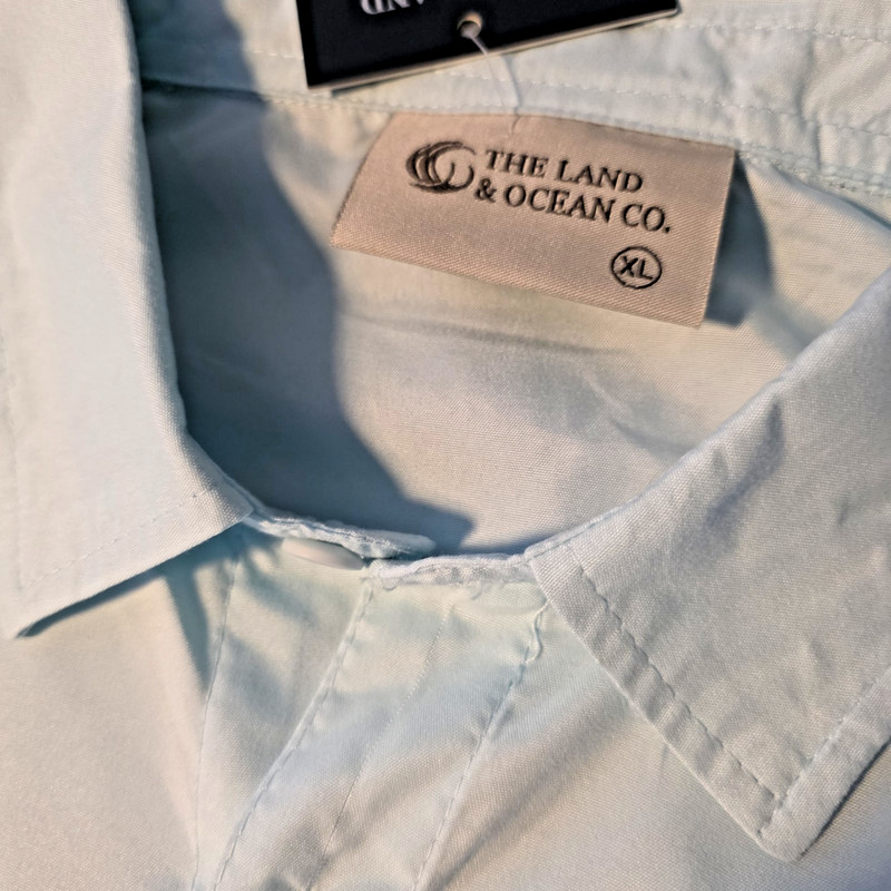NEW, The Land & Ocean Co Mens XL Light Blue Fishing Shirt Short Sleeve Vent Back gallery