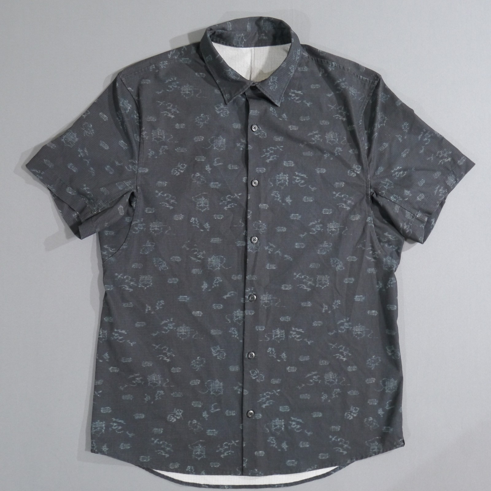Lululemon Button Up Shirt Medium Adult Black Green Airing Easy Short Sleeve Mens gallery