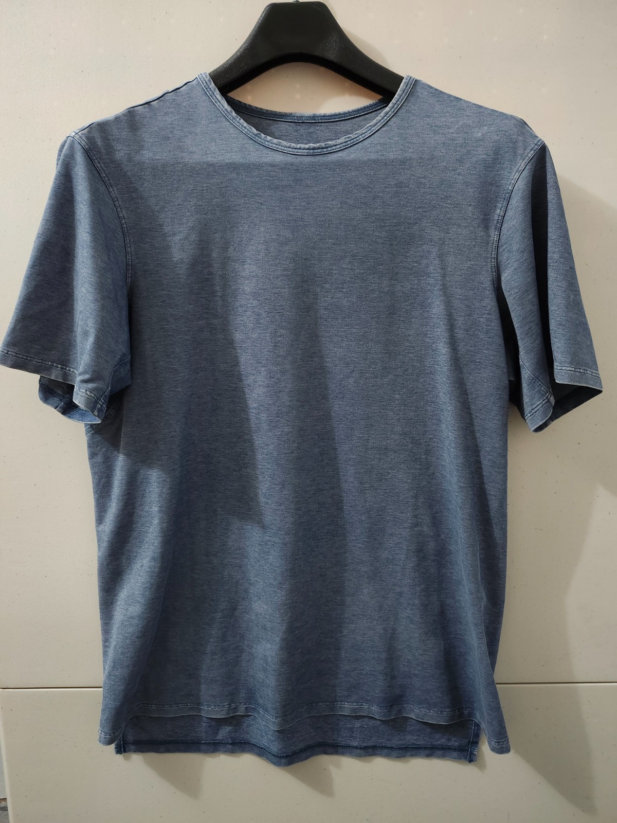 Lululemon Shirt Mens L Blu Commission Soft Denim Tee Crew Active Stretch Texture gallery