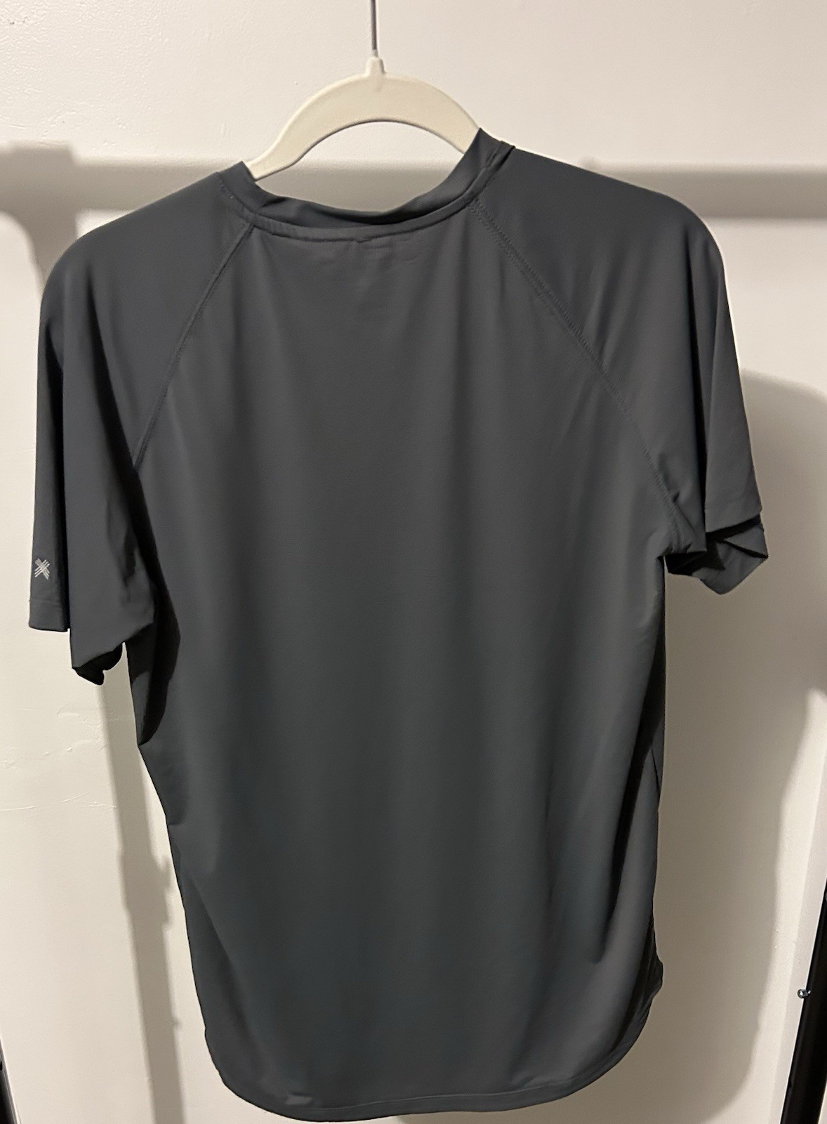Kenneth Cole Active Men's Gray Lightweight Short Sleeve T-Shirt Size S gallery