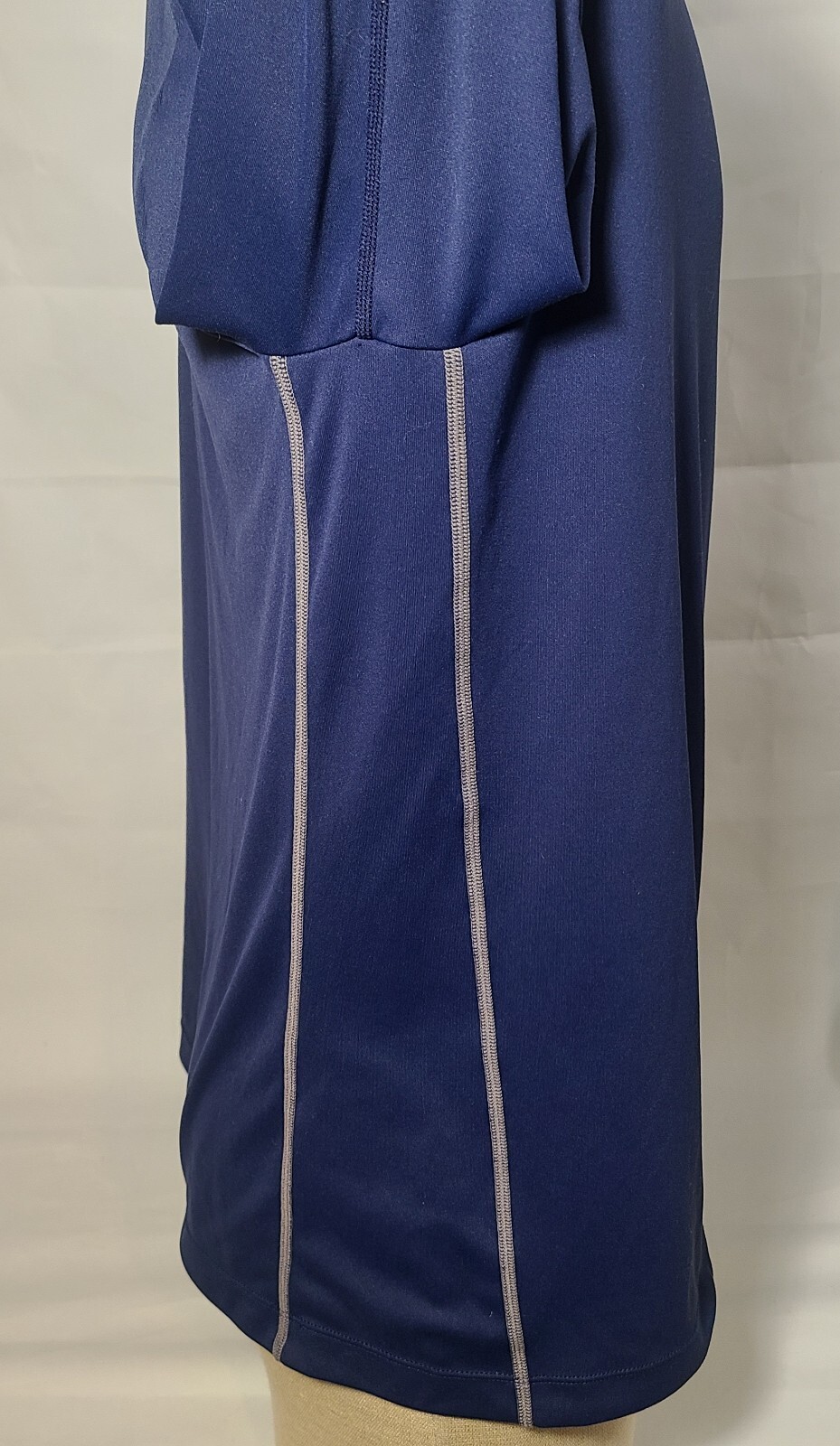 Asics Blue Long Sleeve Running Activewear Breathable Size Medium ~ Used gallery