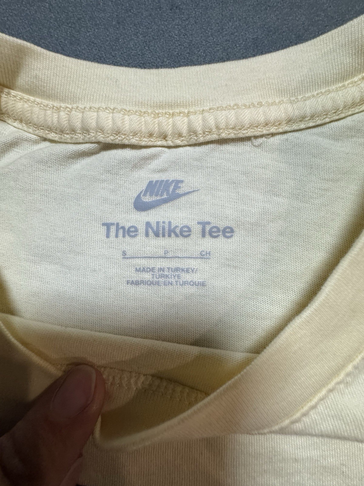 Nike Men's Dri-Fit Chili Pepper Nike Air T-Shirt Tan Size S gallery