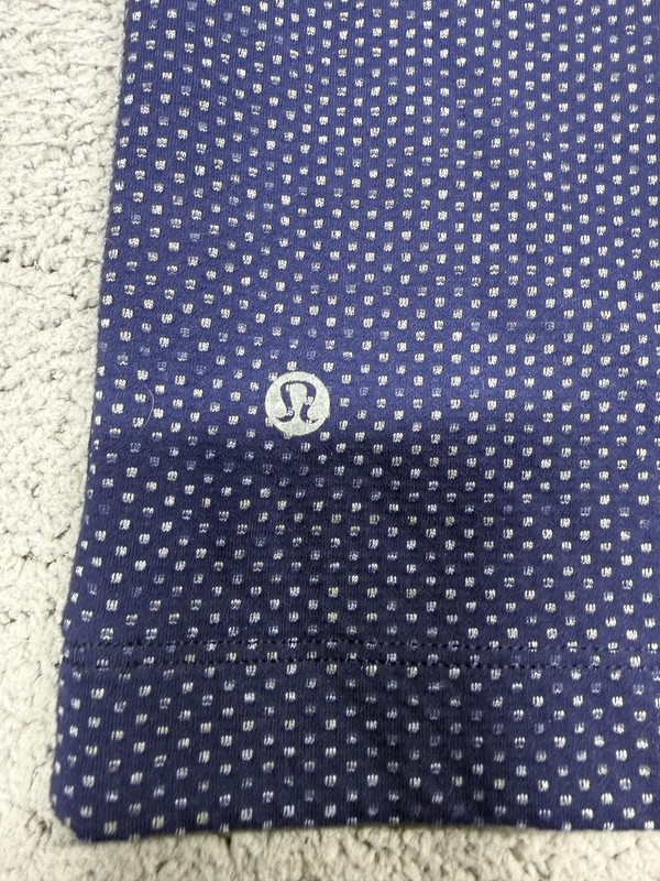 Lululemon Shirt Mens XL Blue Polka Dot Short Sleeve Raglan Athletic Gym Top gallery