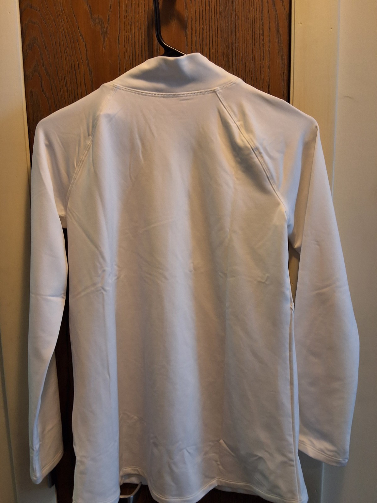Under Armour Cold Gear Mock Neck Long Sleeve White Girls SzYXL. gallery