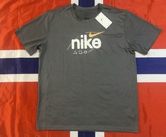 Nike Dri-Fit Wild Clash “Iron Grey” Training Athletic Tee Mens Gray XL T-shirt