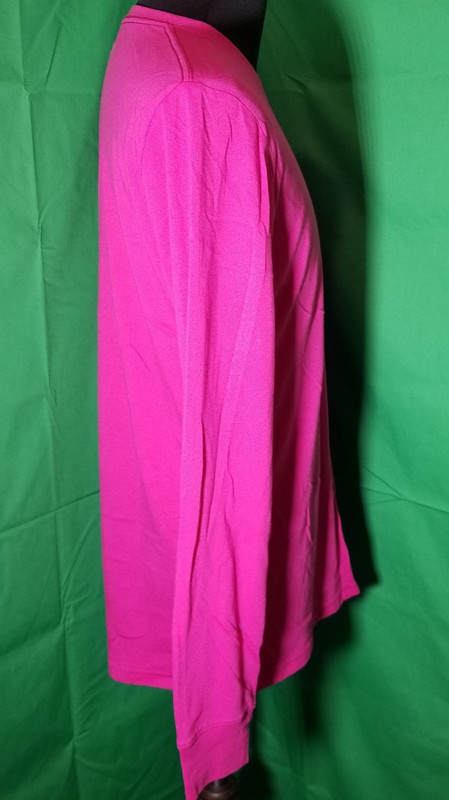 Under Armour Men Medium Crewneck Long Sleeve Loose Pink Cancer Awareness gallery