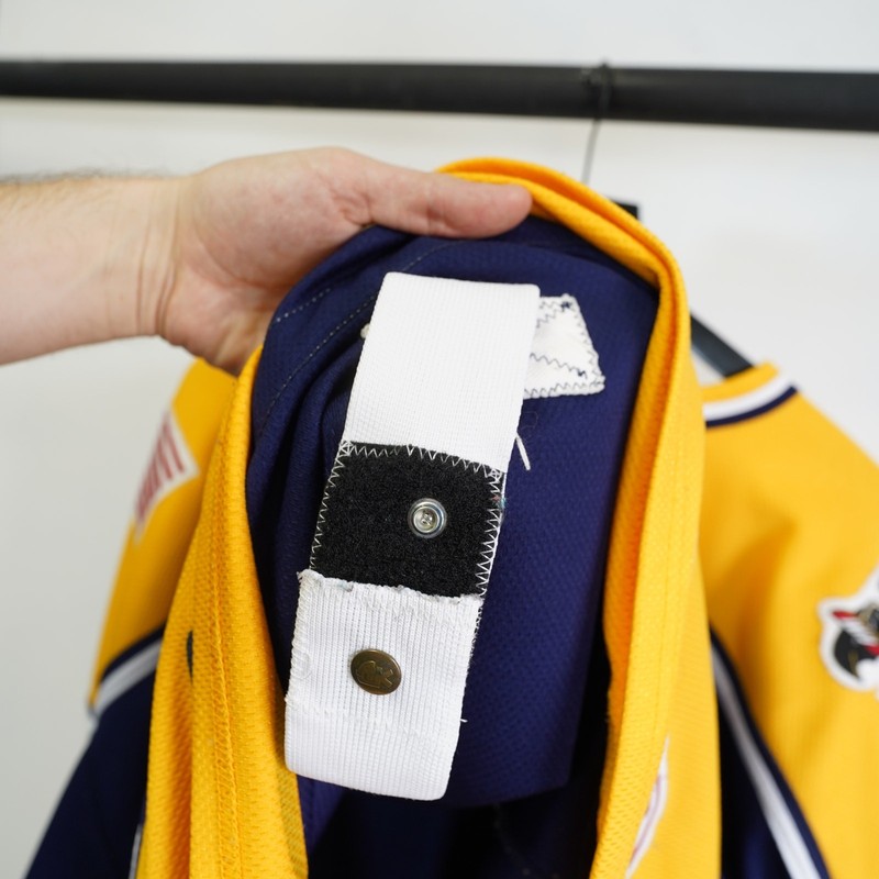 Vintage Austin Ice Bats Sewn AK Hockey Jersey Men's XL 2002-2003 Blue Yellow gallery