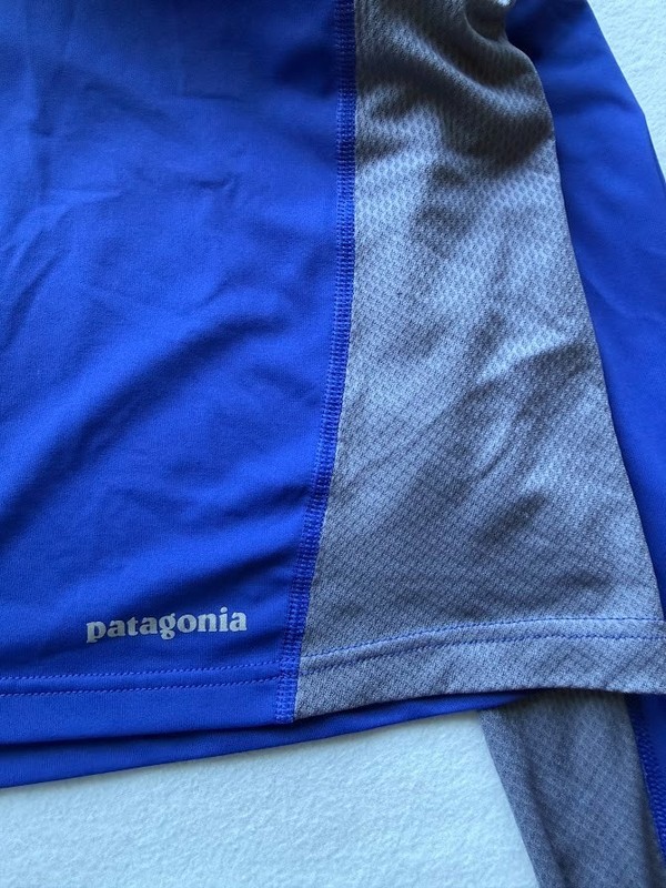 Patagonia Pullover Men L Blue 1/2 Zip Performance Thumbholes Stretch Activewear gallery