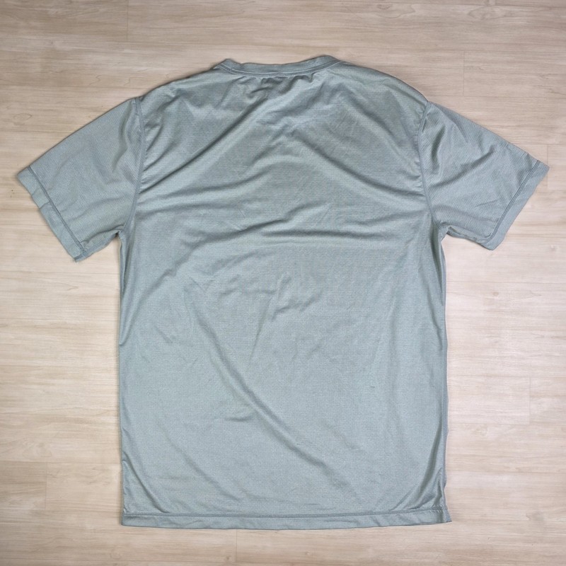 Vuori Tradewind Performance Shirt Green Outdoors Workout Gym Vented Size Large gallery