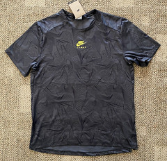 Nike Air Max Top Shirt T-Shirt Short Sleeve FV5596-068 Gray Men’s Size Medium