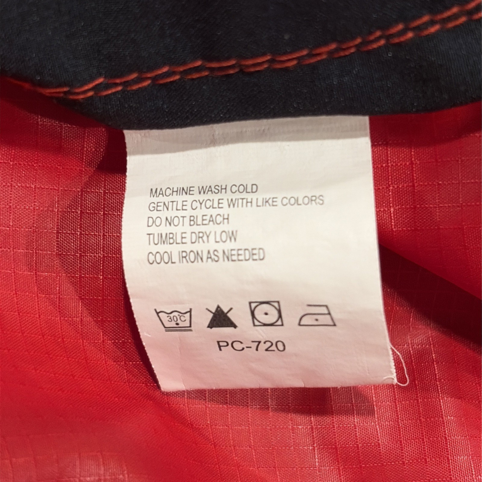 Izod XFG Golf Zip Front Red Wind Shirt Vest Mens Large Full Zip Vest L gallery