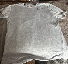 Nike Men’s Gray Crew Neck Short Sleeve Activewear T-Shirt Logo Size L