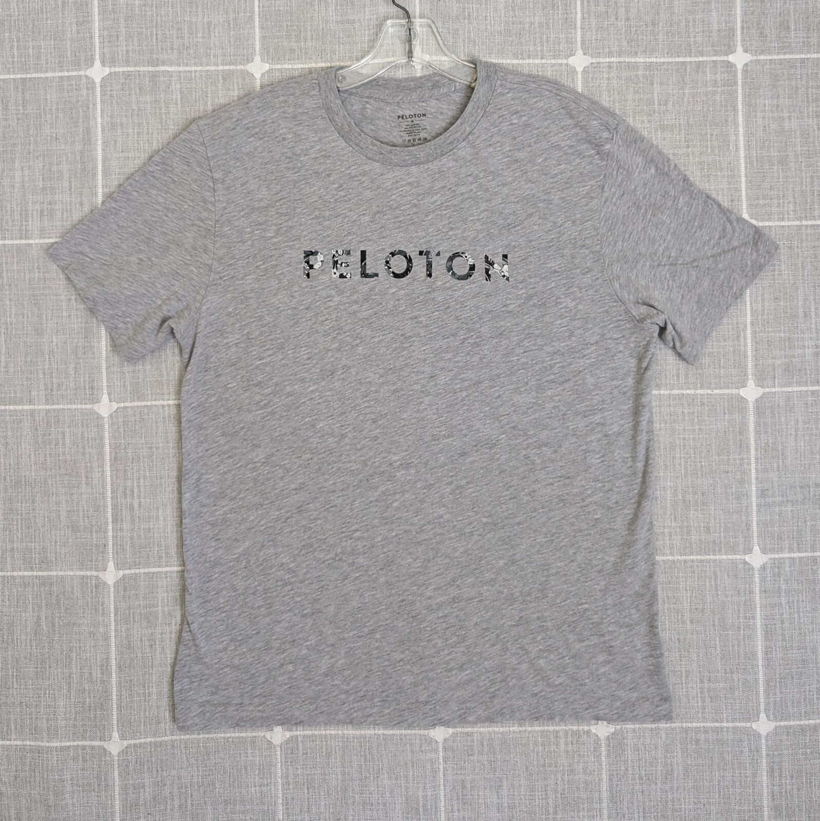 Peloton Logo Tee Shirt Mens Medium Gray Casual Classic Basic Workout gallery