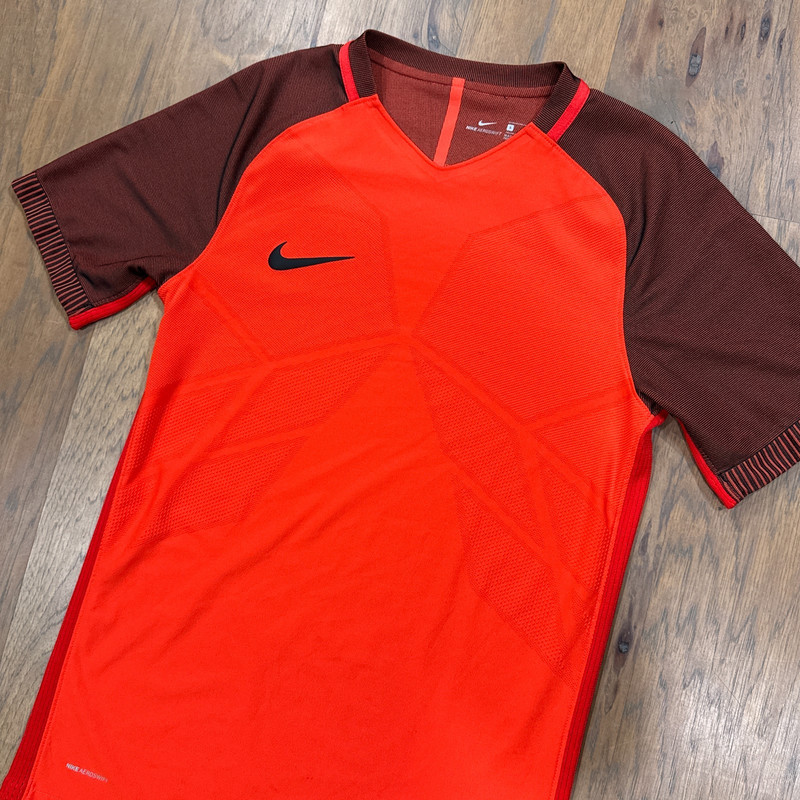 Nike Shirt Mens S Neon Red Aeroswift Dri Fit Striker Vented Performance Stretch gallery