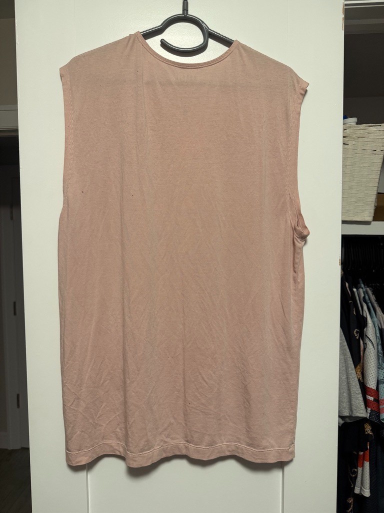NOBULL - MEN'S LIGHTWEIGHT SLEEVELESS TEE - Dusty Rose / Large gallery