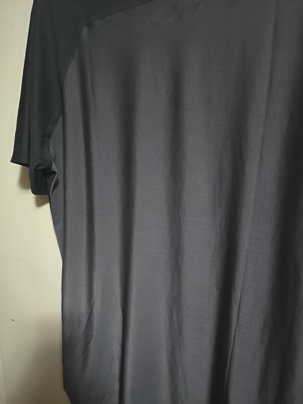 2026-NWTS-On Cloud Running Mens Large Black Gray Swiss Engineering Tee Shirt gallery