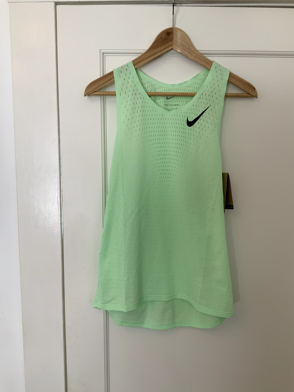 Nike AeroSwift Dri-FIT ADV Running Singlet Track Tank Vapor Green Men's Size S gallery