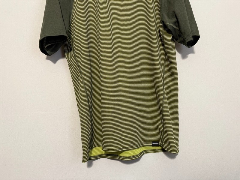 💥 Patagonia Capilene 2 Mens Medium Polartec Lightweight Shirt 💥 gallery