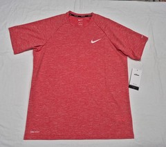 NIKE Mens Essential Hydroguard Swim T-Shirt UPF 40+ NESSA589-614 Red