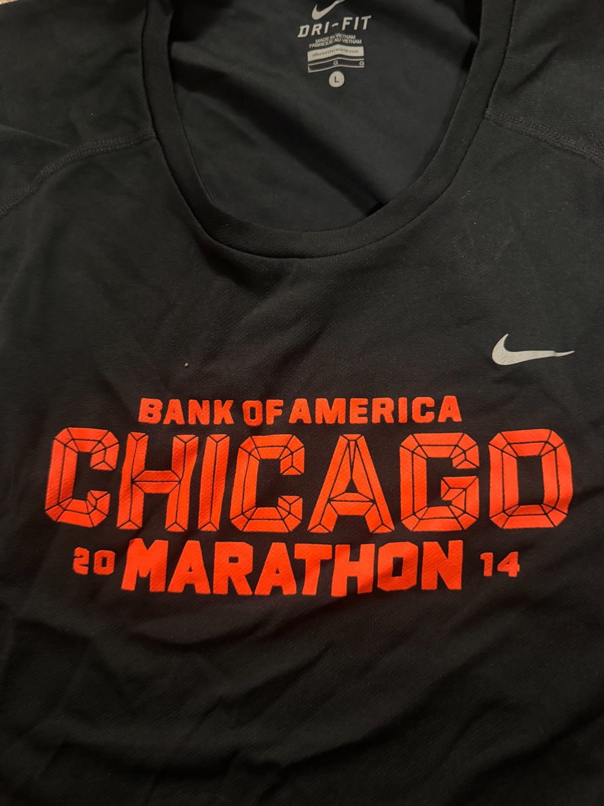 Men’s Nike Chicago Marathon 2014 Dri-Fit Running Tshirt Size L NWT gallery