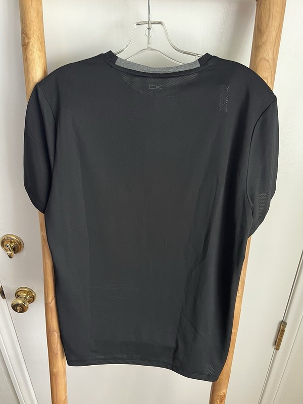 Calvin Klein Performance Men's Regular Fit Graphic Logo Crew Neck T-Shirt M gallery