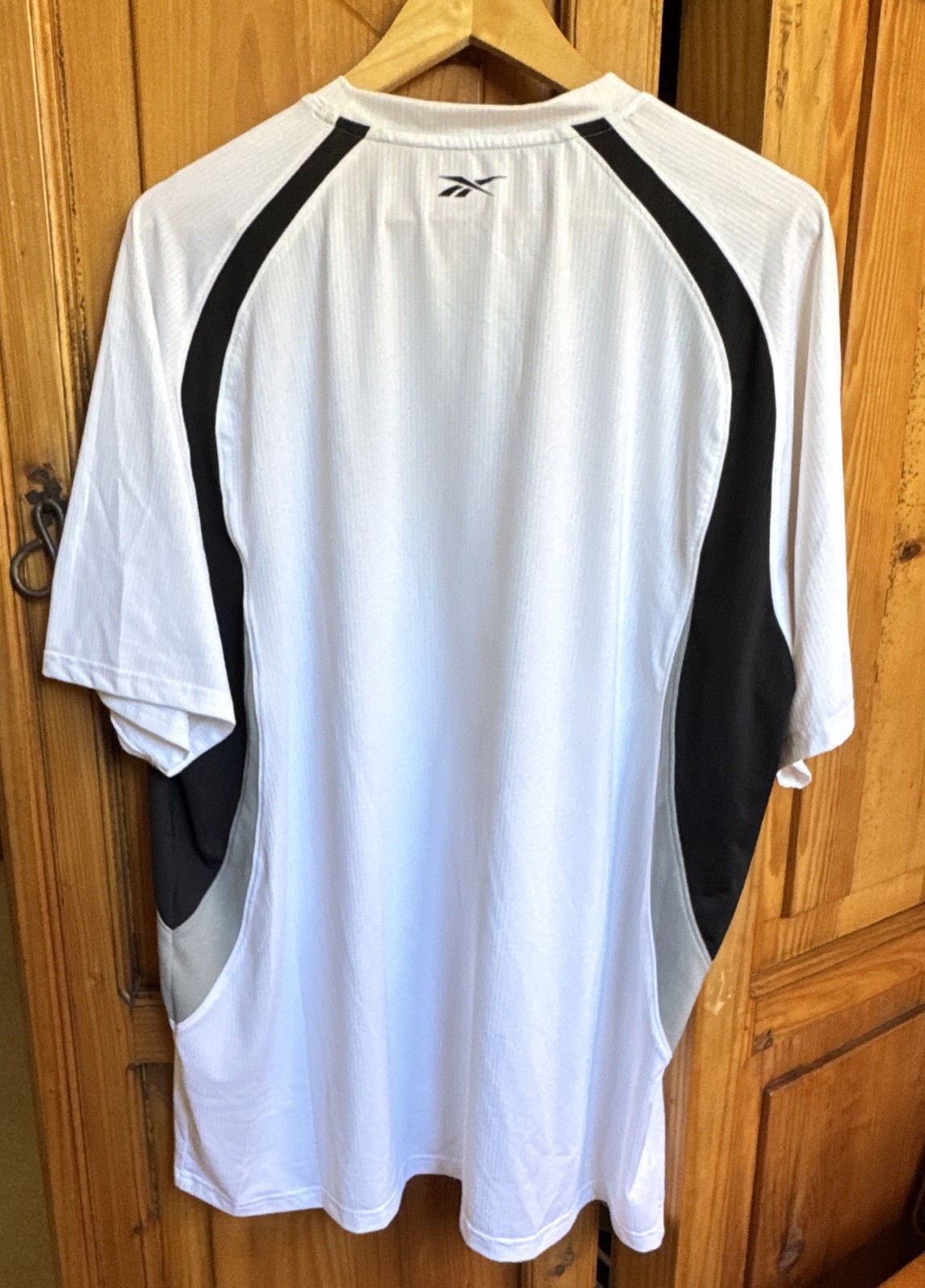 Reebok Men's 2XL Colorblock Mesh T-Shirt White/Black/Gray Crew Neck Athletic gallery