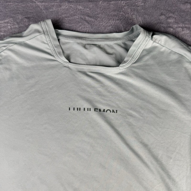 Lululemon Men’s Square Neck Engineered Ventilation Lightweight Running Shirt XXL gallery